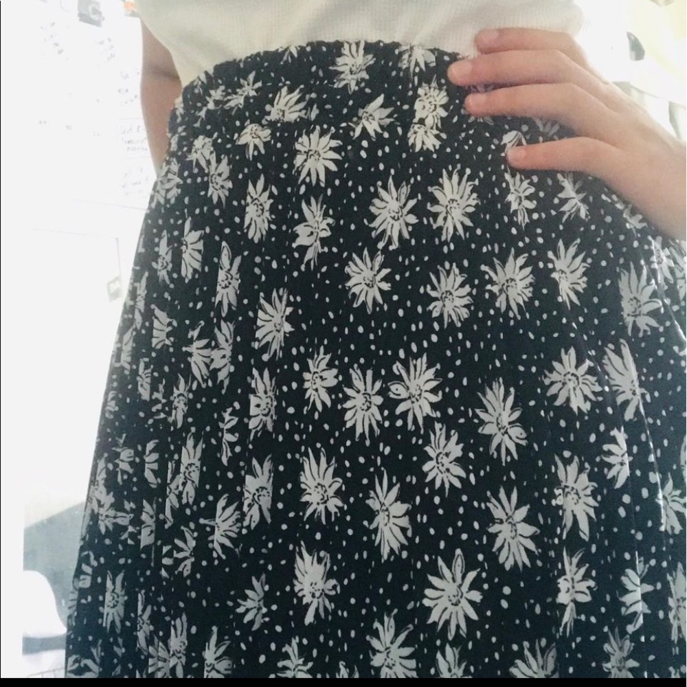 Maxi floral skirt.